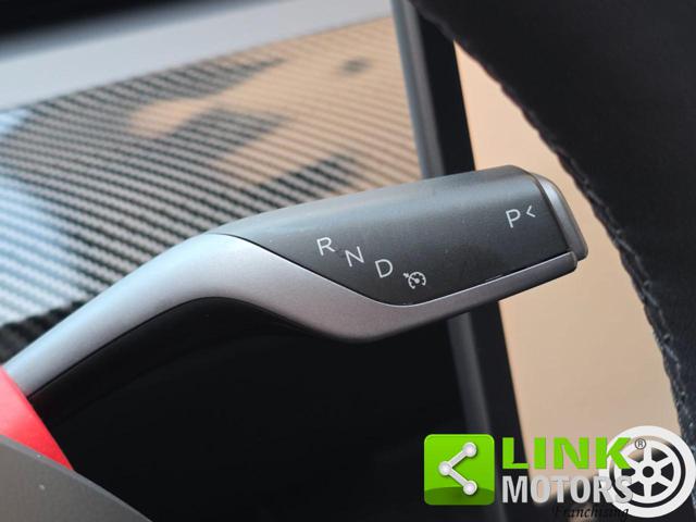 TESLA Model Y usata, con Sedile posteriore sdoppiato