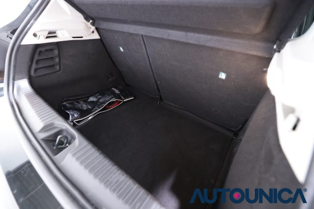 RENAULT Clio usata 47