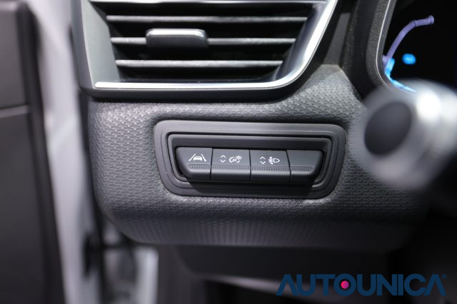 RENAULT Clio usata, con Bluetooth