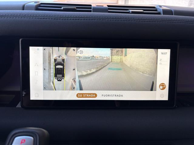 LAND ROVER Defender usata, con Vivavoce