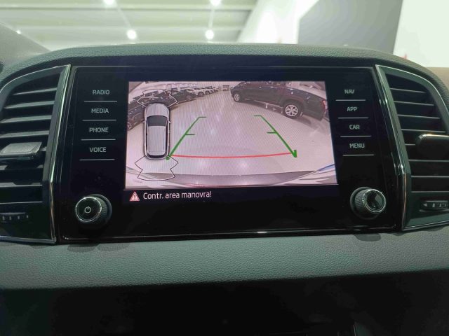 SKODA Karoq usata, con Autoradio digitale