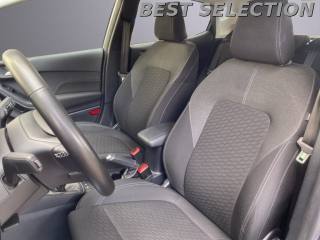 FORD Fiesta usata, con Autoradio