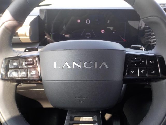 LANCIA Ypsilon usata, con Autoradio digitale