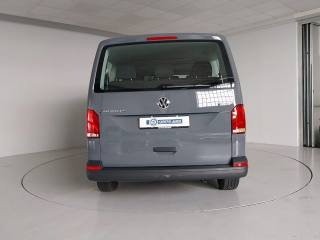 VOLKSWAGEN Caravelle usata, con Luci diurne