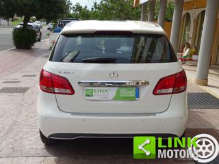 MERCEDES-BENZ B 180 usata, con Alzacristalli elettrici