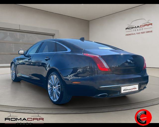 JAGUAR XJ usata, con Autoradio
