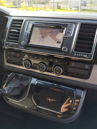 VOLKSWAGEN Multivan usata, con Servosterzo