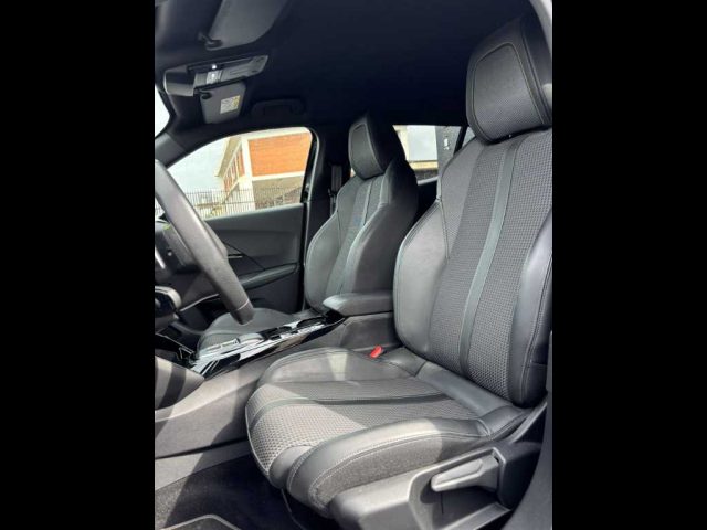 PEUGEOT 2008 usata, con Climatizzatore