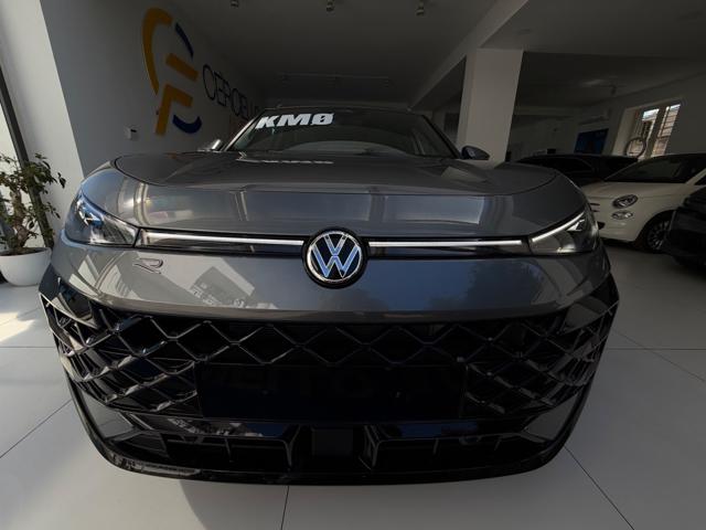 VOLKSWAGEN T-Roc usata, con Controllo automatico clima