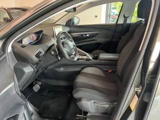 PEUGEOT 5008 usata, con Airbag laterali