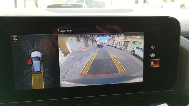 MERCEDES-BENZ EQA usata, con Servosterzo