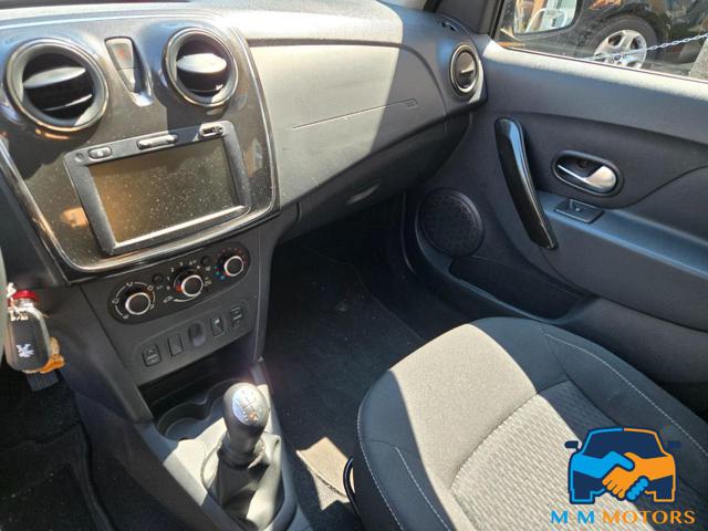 DACIA Sandero usata, con Specchietti laterali elettrici