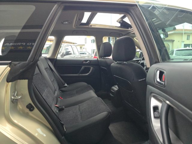 SUBARU OUTBACK usata, con Fendinebbia