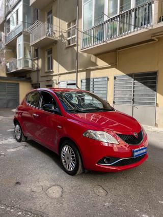 LANCIA Ypsilon 1.2 69 CV 5 porte Gold