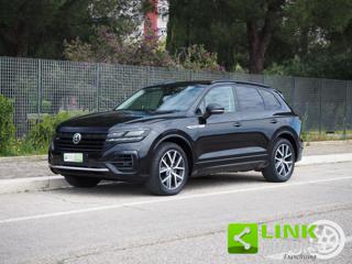 VOLKSWAGEN Touareg 3.0 V6 TDI 286 CV R-LINE