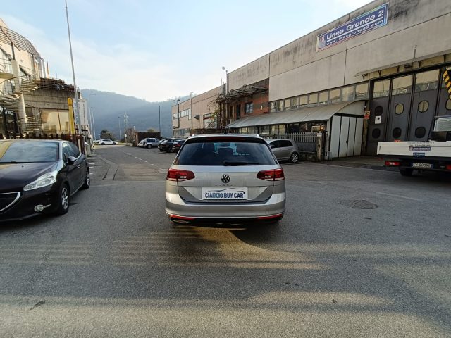 VOLKSWAGEN Passat Variant usata, con Airbag laterali