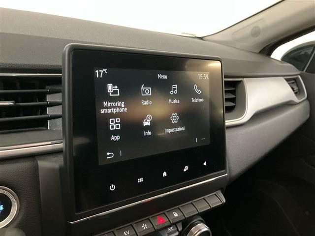 RENAULT Captur usata, con USB