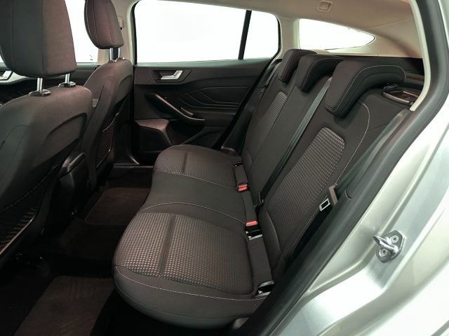 FORD Focus usata, con Sensori di parcheggio anteriori