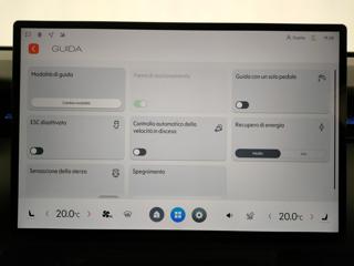 LYNK & CO 02 usata, con Autoradio digitale