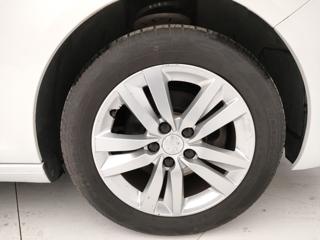 PEUGEOT 308 usata, con Autoradio digitale