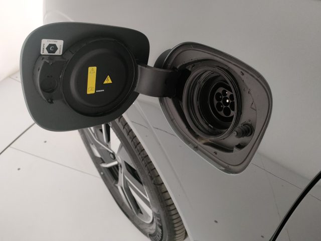 VOLVO XC60 usata, con Portellone posteriore elettrico