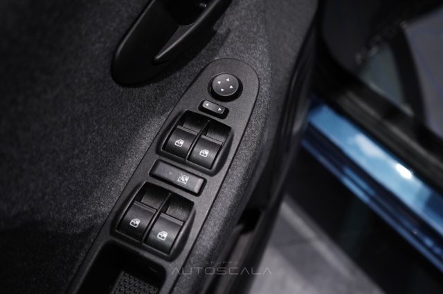 LANCIA Ypsilon usata, con ESP