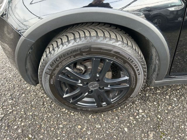 SUZUKI Ignis usata, con Specchietti laterali elettrici