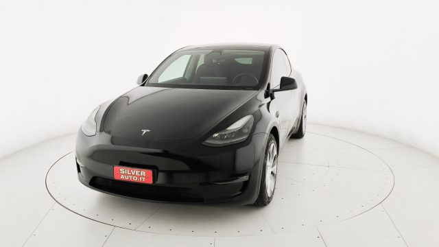 TESLA Model Y usata, con USB