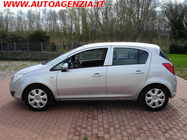 OPEL Corsa usata 2