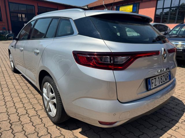 RENAULT Megane usata, con Alzacristalli elettrici