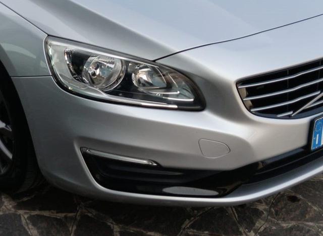 VOLVO V60 usata, con Airbag