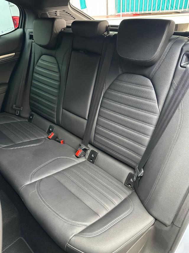 ALFA ROMEO Stelvio usata, con Regolazione elettrica sedili
