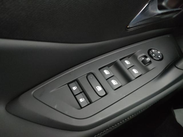 PEUGEOT 308 usata, con Vetri oscurati