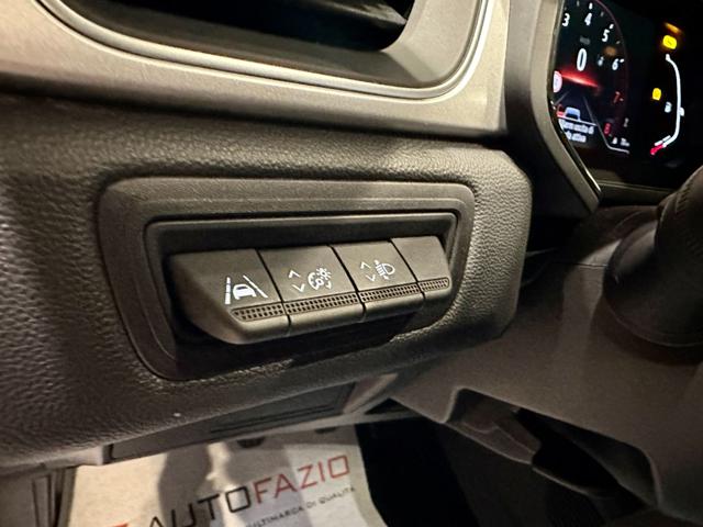 RENAULT Captur usata, con Fari LED