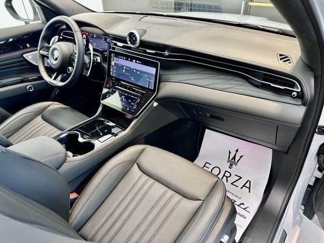 MASERATI Grecale usata, con Interni in pelle