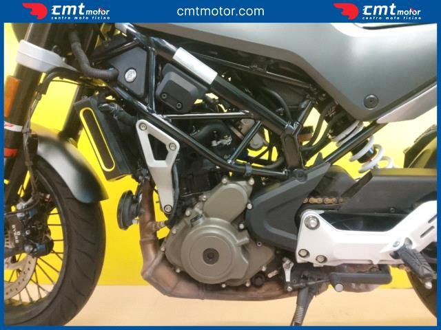 HUSQVARNA Svartpilen 401 usata 7