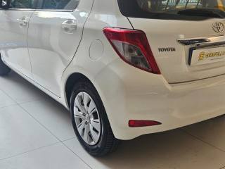TOYOTA Yaris usata, con Airbag Passeggero