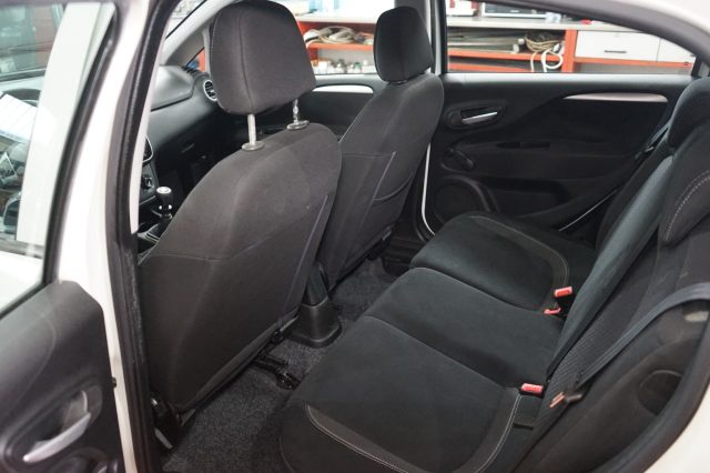 FIAT Punto usata 21