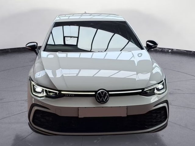 VOLKSWAGEN Golf usata, con Autoradio