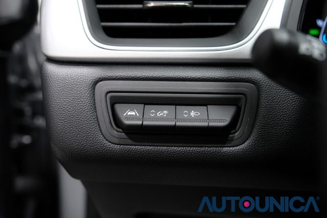 RENAULT Captur usata, con Bracciolo