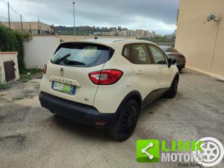 RENAULT Captur usata, con Autoradio