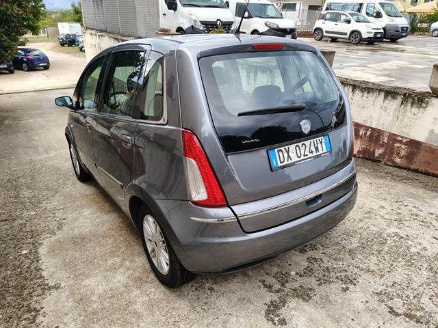 LANCIA MUSA usata, con Lettore CD