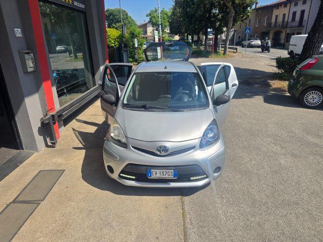 TOYOTA Aygo usata, con Fari LED