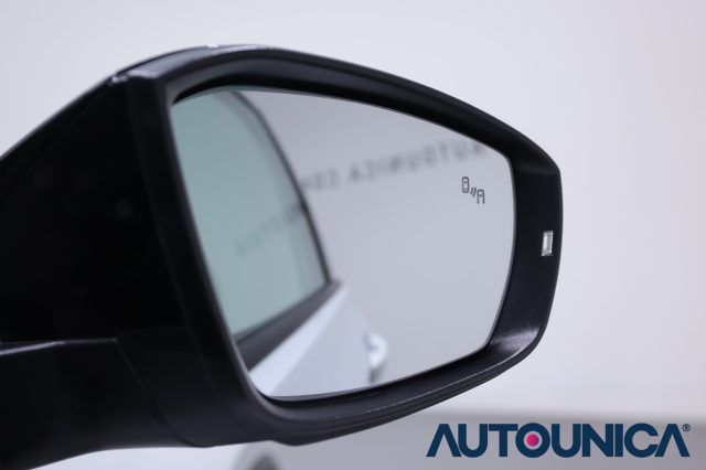 VOLKSWAGEN T-Cross usata, con Adaptive Cruise Control