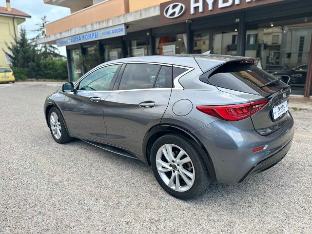 INFINITI Q30 usata, con Antifurto