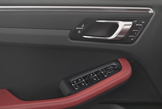 PORSCHE Macan usata, con Controllo trazione