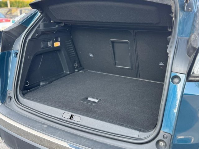 PEUGEOT 3008 usata, con USB