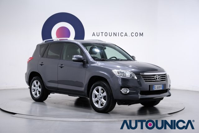TOYOTA RAV 4 MY23 usata, con Airbag laterali