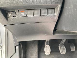PEUGEOT 208 usata, con Volante in pelle