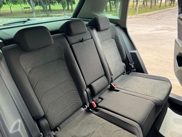 VOLKSWAGEN Tiguan usata, con USB